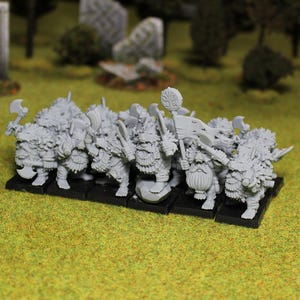 Slayers Ranger Dwarves, Fantasy Skirmish Miniatures by MoM Miniatures, perfect for Fantasy Wargames and RPGs