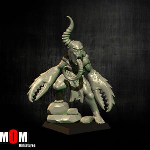 Mutant With Pincers, Fantasy Skirmish Miniatures by MoM Miniatures, perfect for Fantasy Wargames and RPGs