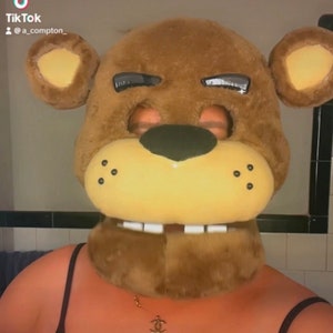Freddy Fazbear Mask with movable jaw and squeaking nose