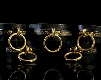 Kink Bondage BDSM Lederhalsband, Fuß- und Handschellen, handgefertigtes echtes Leder, Seil mit Gravur, goldene Dekormalerei, solide Messingbeschläge