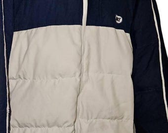 Vintage Nike Puffer Jacket – Size L, Very Good Condition