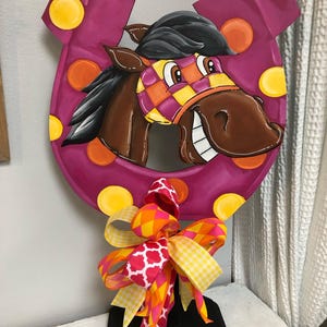 Derby-goofy Horse in Horseshoe Table Topper - Etsy