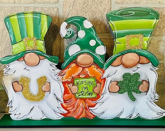 St Patrick's Day--Leprechaun Gnome Shelf Sitter