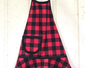 Ready to Ship in Size Medium - Red Buffalo Plaid Kids Apron, Plaid Child's Apron, Girls Apron, Apron for Kids - RED BUFFALO PLAID