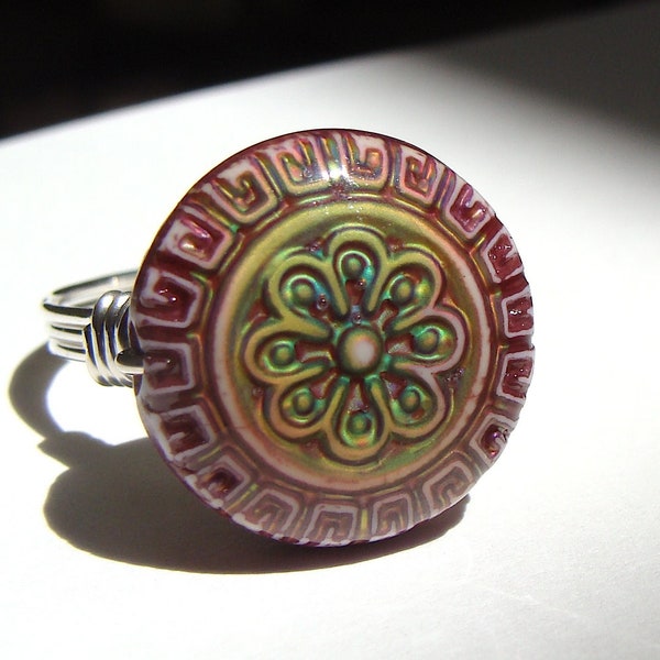 Flower Mood Ring Sun Blossom Mood Jewelry Subtle Color Changing Novelty Ring Wrapped in Sterling Silver Cocktail Ring Heat Sensitive Ring