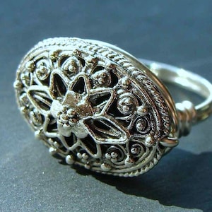 Poison Ring Style Oval Poison Look Sterling Silver Ring Wrapped in Sterling Silver Steampunk Ring Novelty Ring Statement Ring Cocktail Ring