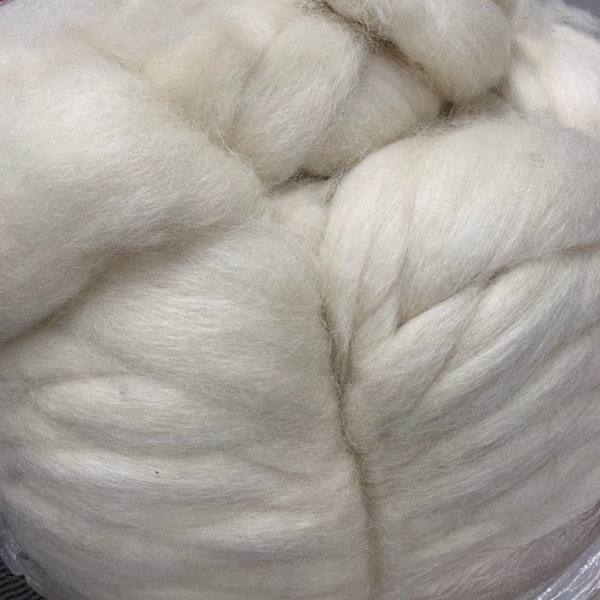 Wensleydale white roving