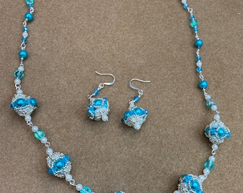 Turquoise Cluster Pearl Beaded Necklace and Earring Set