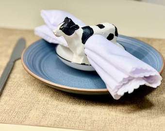 Hand-Carved Wooden Cow Napkin Ring: Rustic Table Decor Christmas Ornament Gift for Friends