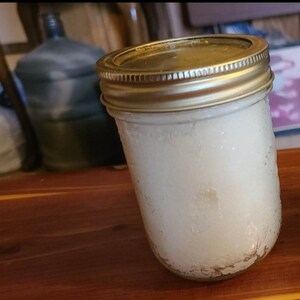 Lemon sugar body scrub