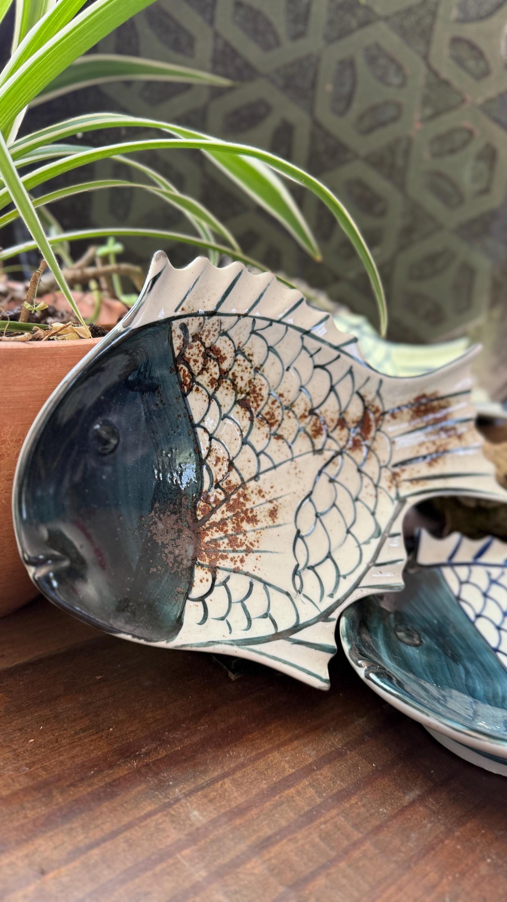ヴィンテージ手描き陶器魚皿 和風装飾皿セット 素朴な海風食器 寿司用