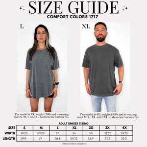 K&ouml;nnte beinhalten: Gr&ouml;&szlig;entabelle f&uuml;r Comfort Colors 1717 T-Shirts. Das Bild zeigt eine Frau und einen Mann, die die Shirts tragen. Die Gr&ouml;&szlig;entabelle enth&auml;lt Ma&szlig;e in Zoll f&uuml;r Unisex-Erwachsenengr&ouml;&szlig;en, einschlie&szlig;lich Breite und L&auml;nge.