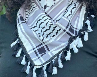 Keffiyeh Bandana with Tassels (Triangle)