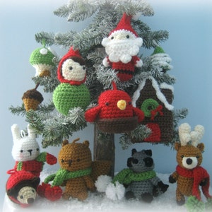 Conjunto de padrões de enfeites de Natal em crochê amigurumi com tema de floresta para download digital.