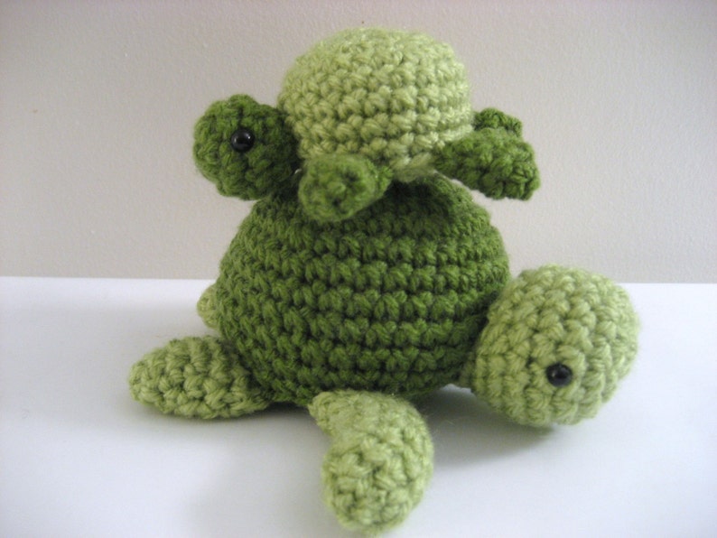 Amigurumi Crochet Sea Turtle Pattern Digital Download image 2