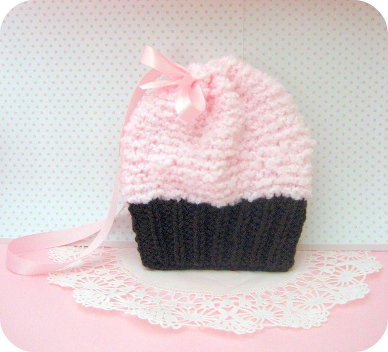 Sale Amigurumi Knit Simple Cupcake Purse Pattern Digital Download image 1