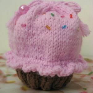 Sale Amigurumi Knit Little Cupcake Purse Pattern Digital Download image 3