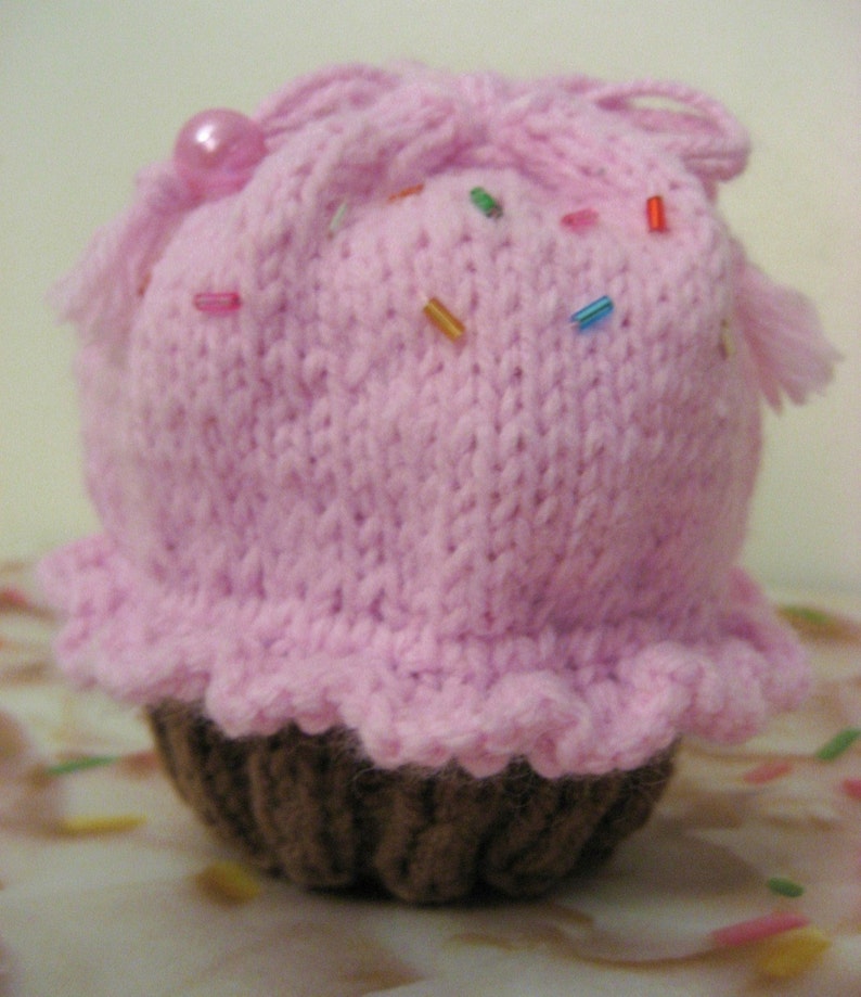 Sale Amigurumi Knit Little Cupcake Purse Pattern Digital Download image 3