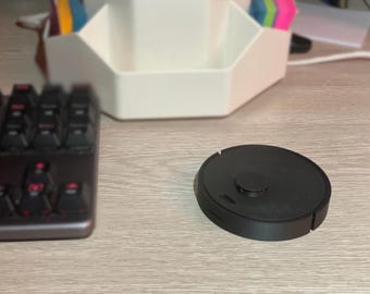 Mini Robot Vacuum Figurine / Desk Fidget