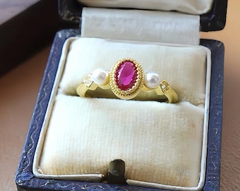 Anillo vintage de rubí y perla / Delicado anillo de compromiso de oro vermeil / Anillo de promesa romántico para ella / Regalo de aniversario / Elegante joyería con piedras preciosas