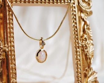 14K Gold Opal Pendant Necklace: Dainty Oval Jewelry