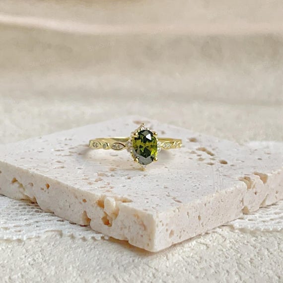 Delicate Peridot Ring for Women 14K Gold Thin Band Ring with Green  Birthstone August Birthstone Jewelry Stackable Ring Gift for Mom