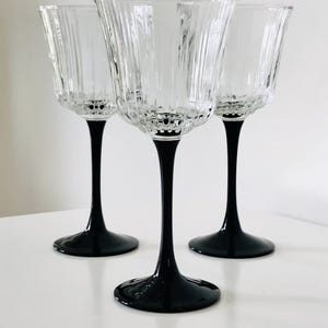 Vintage Luminarc Grand Meridian wine glasses, black stemware, France. Set of 3.
