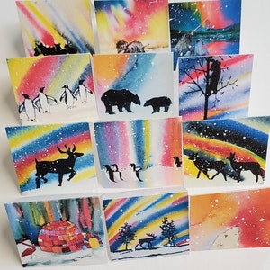 Assortiment de mini cartes de notes, cartes de vœux pliées de 2 pouces avec enveloppes, animaux et aurores boréales, étiquettes cadeaux de Noël, papeterie mignonne