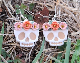 Floral skull dangle earrings, dia de los muertos handmade clay jewelry, Halloween accessory, spooky season unique jewelry