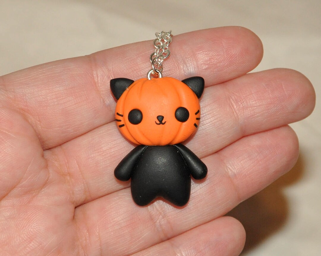 Enchanting Halloween Cat Pendant Necklace