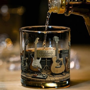Custom Guitar Whiskey Glass, Personalized 10oz Tumbler with Name, Music Studio Gift for Guitarist, Birthday Anniversary Present for Him