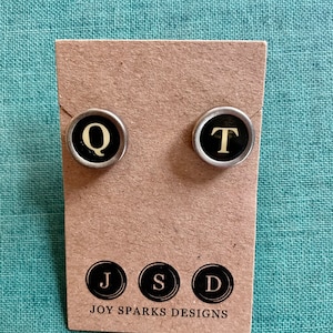 Embrace Playful Chic with Cutie QT Vintage Typewriter Key Earrings Dangle or Post Style Jewelry zdjęcie 1