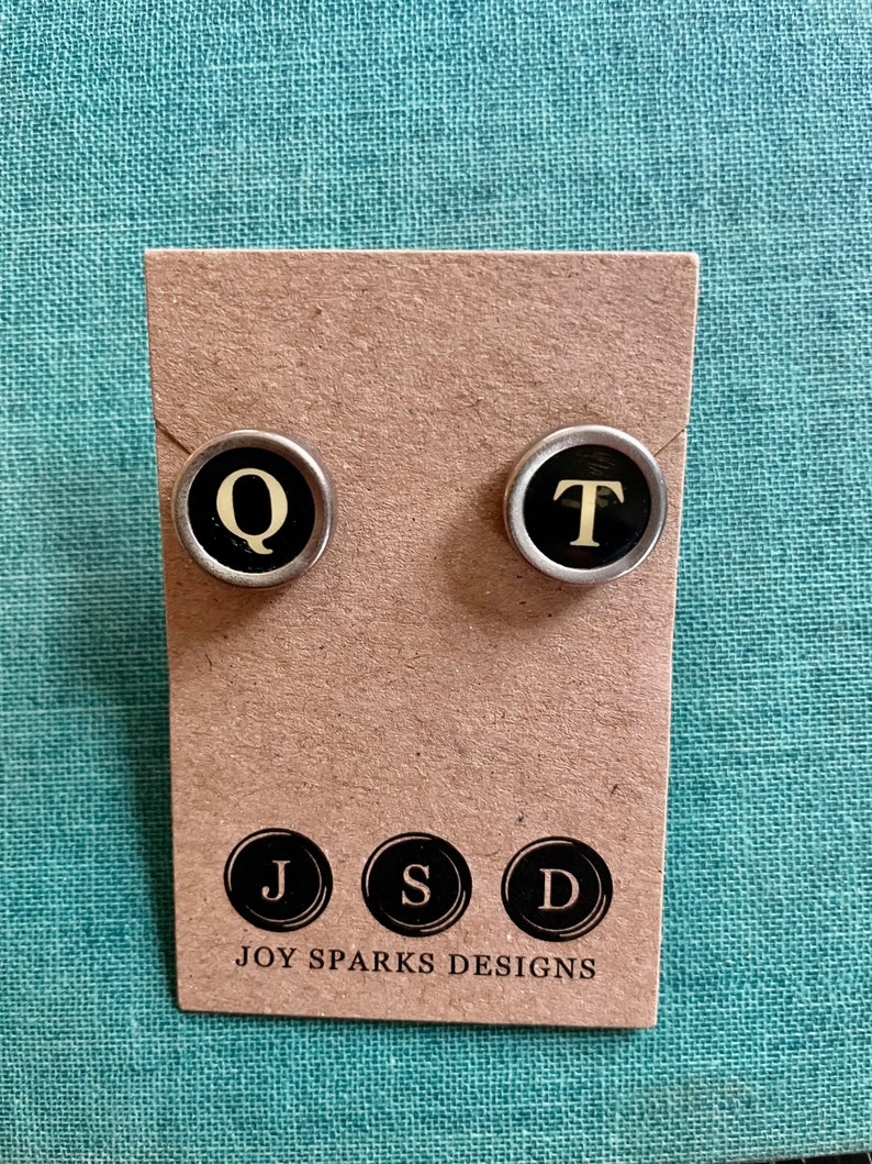 Embrace Playful Chic with Cutie QT Vintage Typewriter Key Earrings Dangle or Post Style Jewelry zdjęcie 1