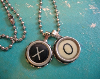 XO Charm Vintage Typewriter Key NECKLACE - Sending Love with Hugs and Kisses!