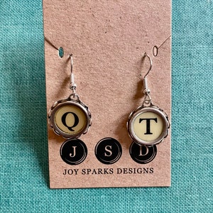 Embrace Playful Chic with Cutie QT Vintage Typewriter Key Earrings Dangle or Post Style Jewelry zdjęcie 2