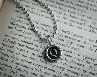 Embrace Vintage Charm: Typewriter Key NECKLACE with 'Q' Initial for a Quaintly Retro Touch