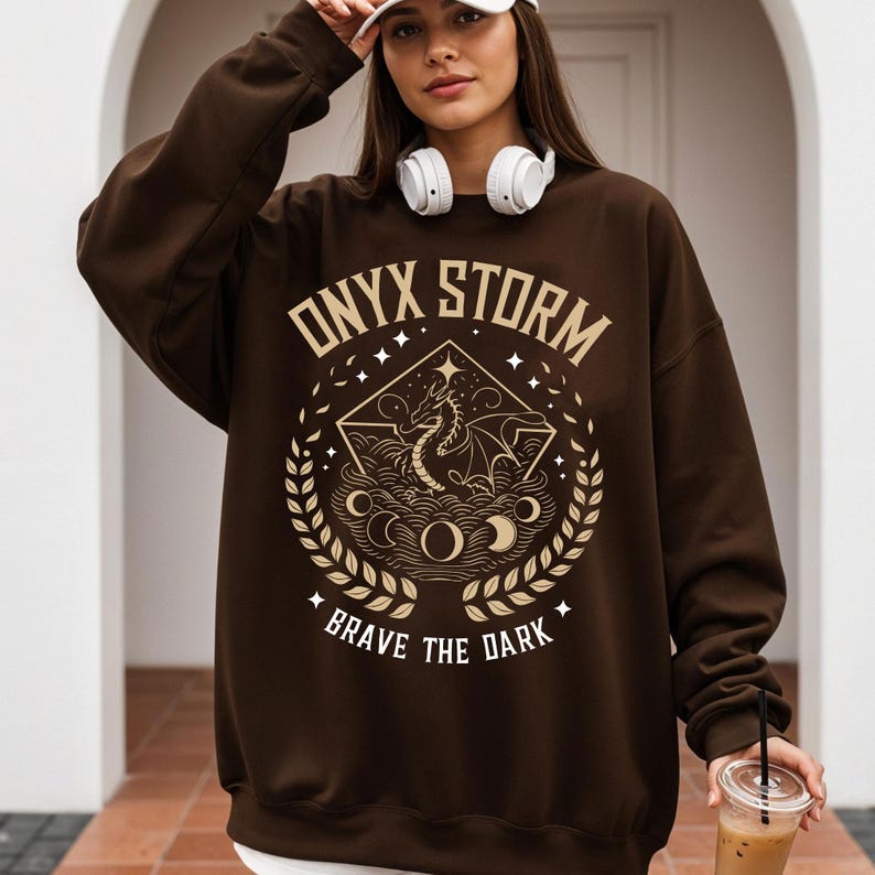 Dragón de Tormenta de Ónix SVG PNG, Brócoli del Escuadrón de Búsqueda de Tormenta de Ónix, Camiseta de Fan de Romantasy de Ridoc, Camiseta de Jinete de Dragón, Regalos para Ratoncitos de Biblioteca imagen 6