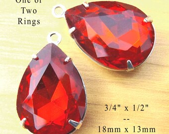 Red glass 18x13mm pears or teardrops for rhinestone pendants or earrings or glass connectors, 2 pc
