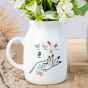 Personalized Butterfly Flowers Vase with Kids Name Gift for Mum Nanna Grandma Home Wildflower Floral Ceramic Small Vase Jug Birthday Gift