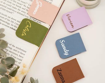 Personalised Leather Magnetic Bookmark, Custom Gift for Him & Her, Engraved Bookmark with Initial/Name, Unique Christmas Gift Idea