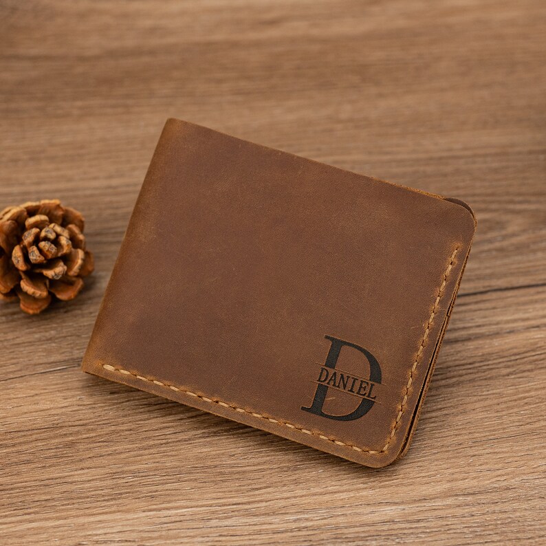 Personalized Leather Mens Wallet, Gift for Graduation, Dad, Boyfriend ...