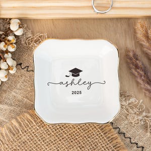 Personalisierte Abschlussgeschenk für Sie, kundenspezifische Schmuck-Schale, Klasse des College, graduierte Collage High School Master-Abschluss-Geschenke