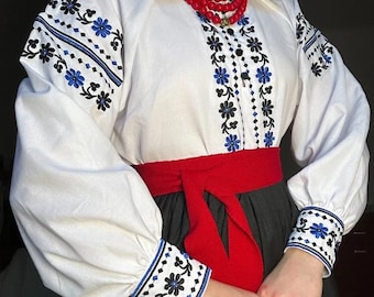 Ukrainische Bluse Vyshyvanka, Bauernbluse, floraler Stil, besticktes Hemd Ethno-Stil ukrainische Kleidung, Vyshyvanka Damen Volyn