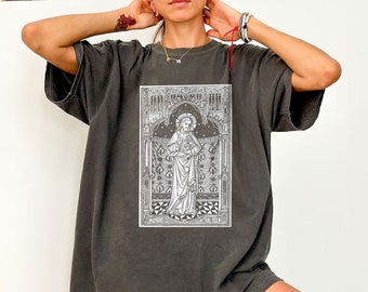 Christ the King Catholic Apparel, Christian Shirt, Jesus Shirt, Catholic Mom Gift, Bible Verse Shirt, Holy Family Shirt