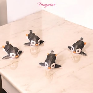 Mini Flexi Penguin Figurine - Adorable 3D Printed Collectible