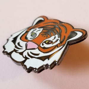 Tiger Hard Enamel Lapel Art Pin image 2