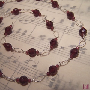Daria - Garnet necklace