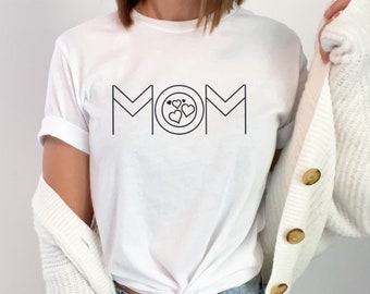 Mom Love Herz Grafik-T-Shirt, perfekt für Muttertagsgeschenk, stilvolles und bequemes Damen-T-Shirt, Feiern Sie Mütter mit Liebe