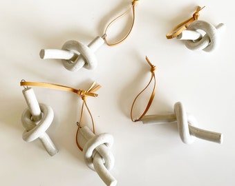 Simple Ceramic Knot Ornament