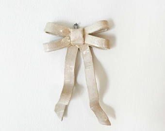 Ceramic Wall Ribbon Bow #19 - White